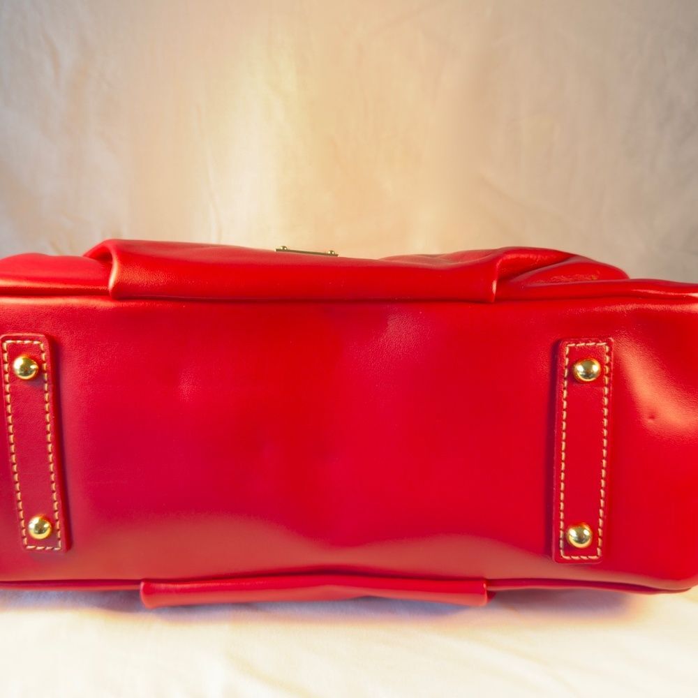 Dooney & Bourke Pebble Grain Shoulder - NWT Mulberry Leather +Cert+Dust Bag - Picture 4 of 6